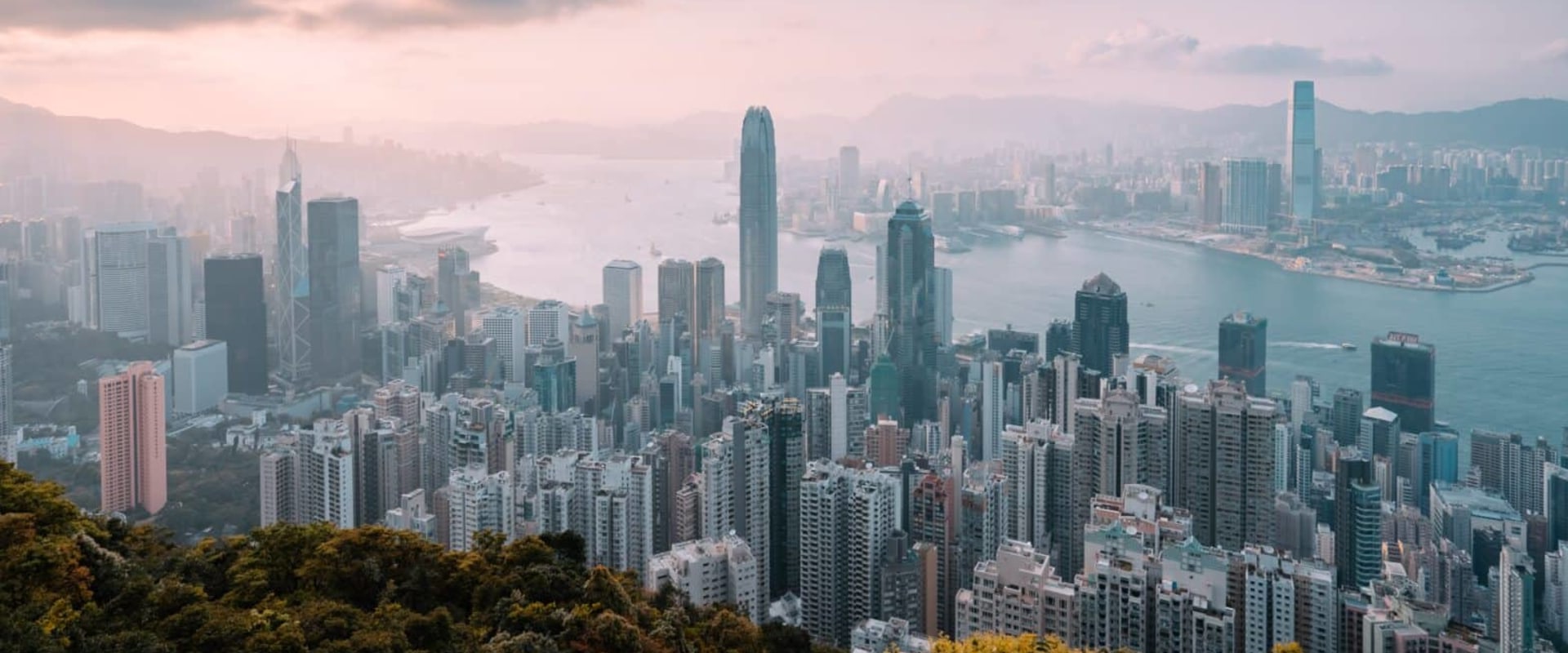 Communicating Effectively in a Foreign Language: Tips for International Relocation in Hong Kong